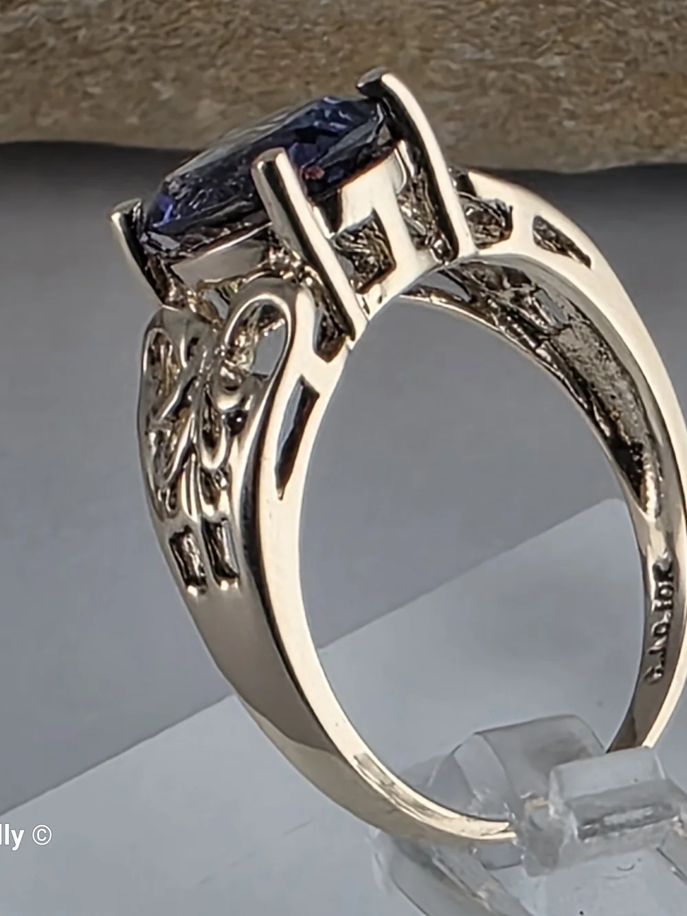10K Yellow Gold Tanzanite Gemstone Cocktail Ring Size 6 - Solid Gold! 👌🎁